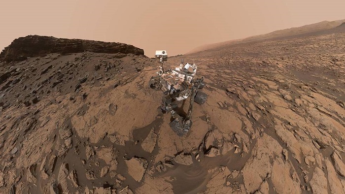 "Desde montañas hasta granos de arena": la NASA va a por todas con Marte